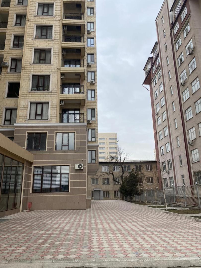 Comfortable Apartment Бишкек Екстериор снимка