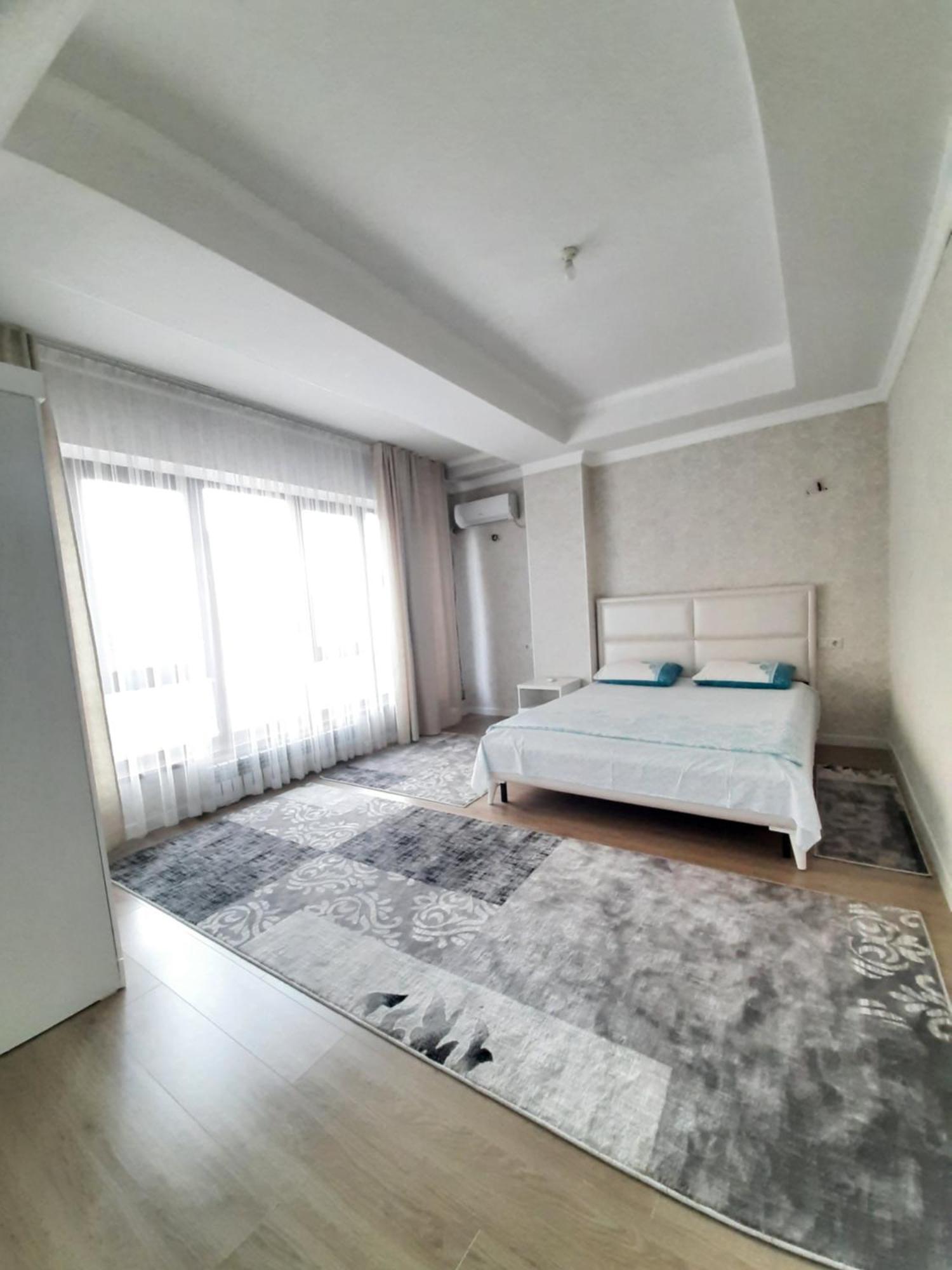 Comfortable Apartment Бишкек Екстериор снимка