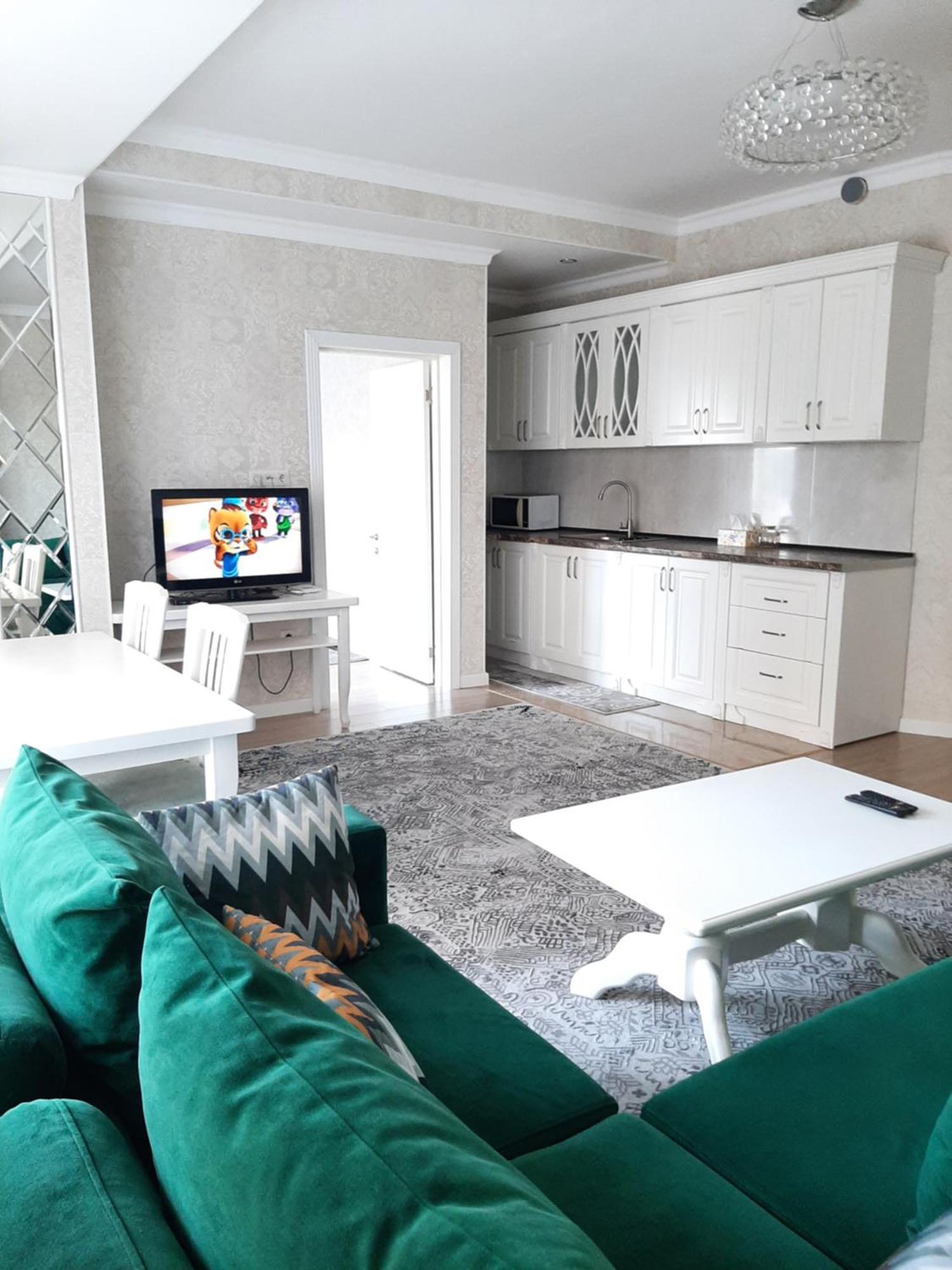 Comfortable Apartment Бишкек Екстериор снимка